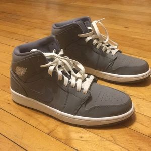 Retro 1 Cool Grey